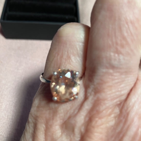 Lab Created Morganite Ring set in Sterling Silver - Picture 6 of 7